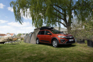 Dacia Jogger Full-Hybrid avec tente de camping en option